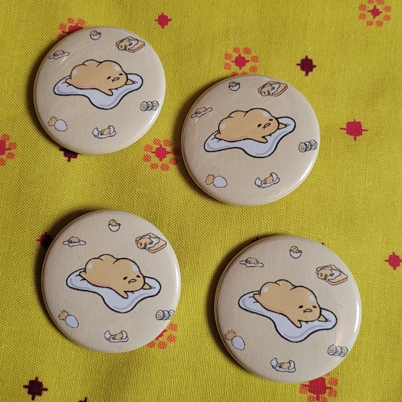 Gudetama egg yellow design 1.5" pin badge 3/15 - Picture 5 of 5